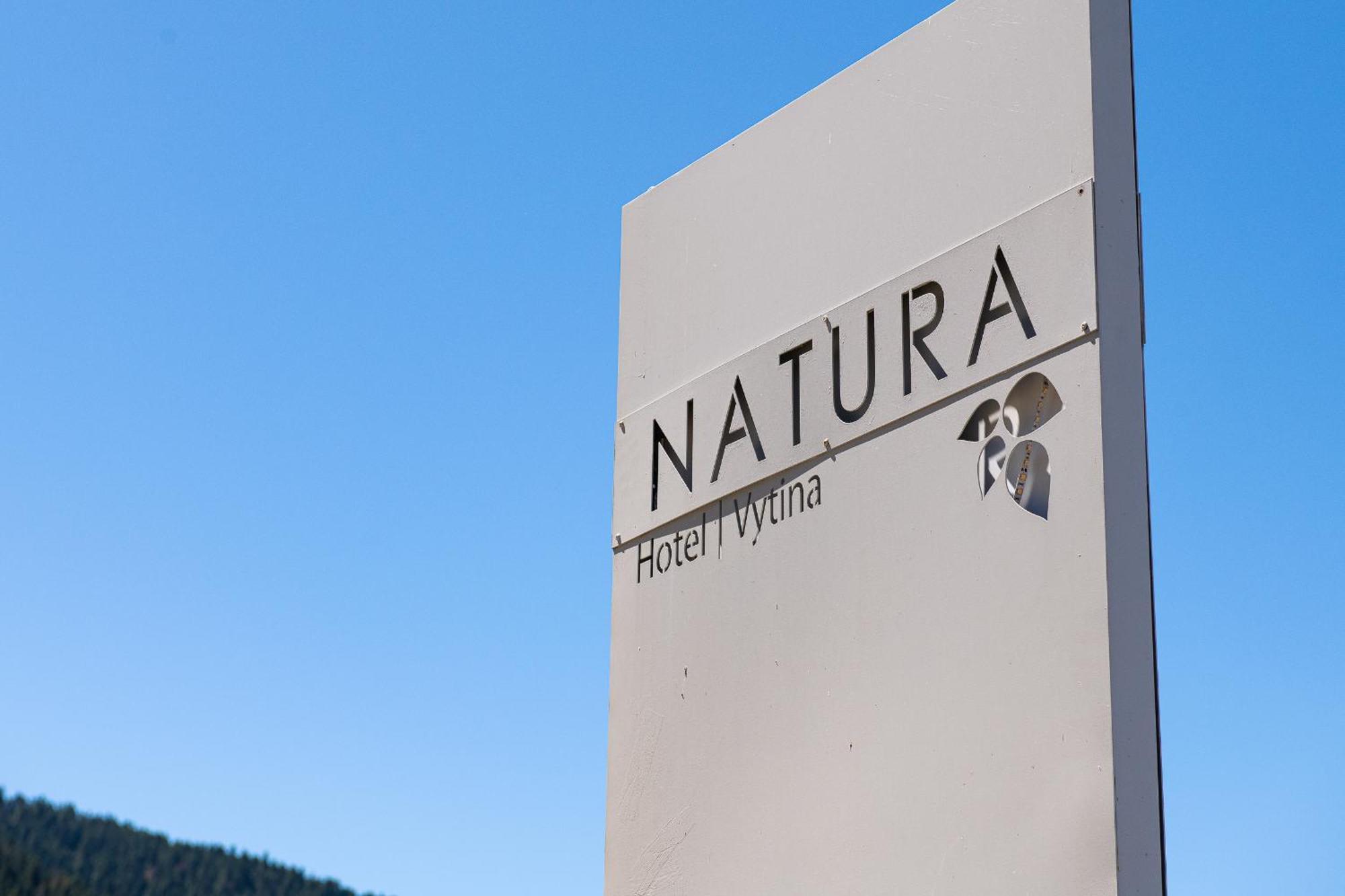 Natura Hotel فيتينا المظهر الخارجي الصورة